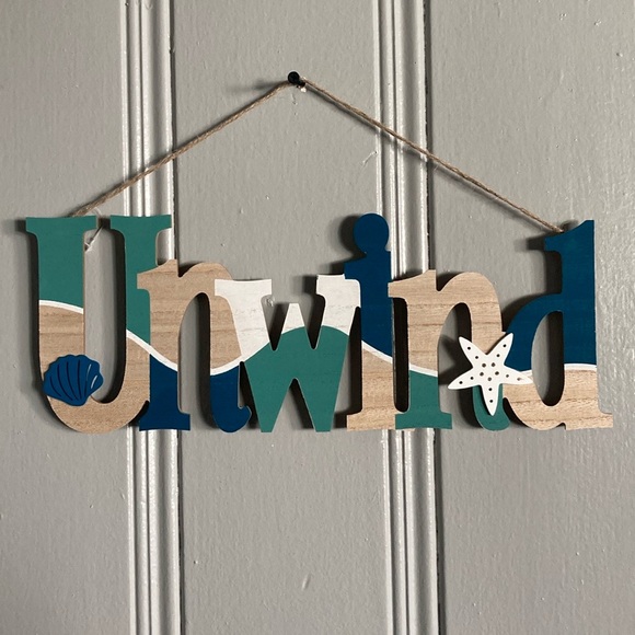 NWT Coastal Wooden UNWIND Decoration Sign w/ Shell 🐚 & Starfish - Picture 4 of 17